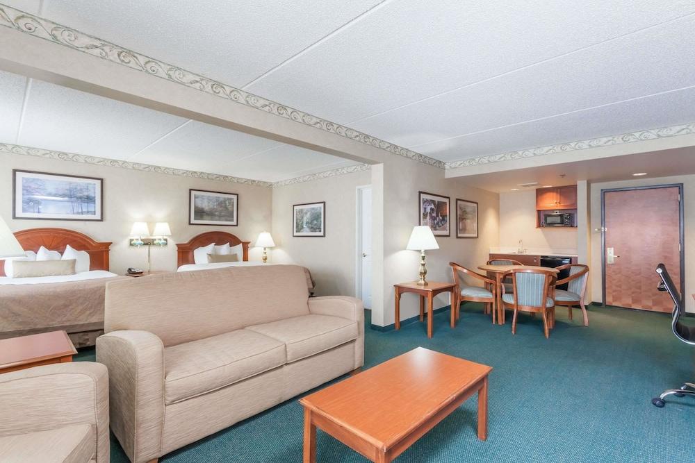 Wingate By Wyndham Vineland Hotel Exterior foto